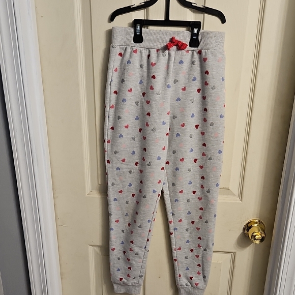 Girls Heart Patterned ISAAC MIZRAHI Gray 2 Piece Set - Picture 5 of 6